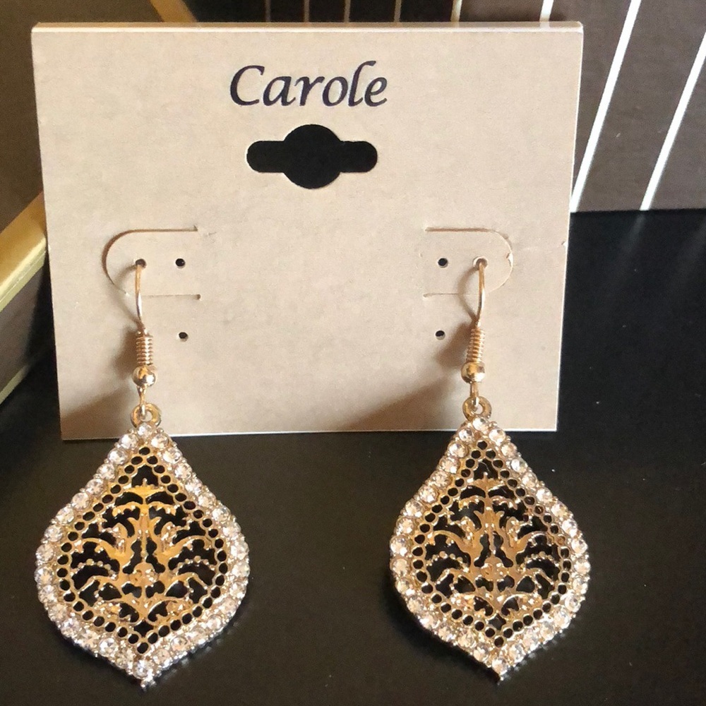 Stunning Gold Tone Earrings